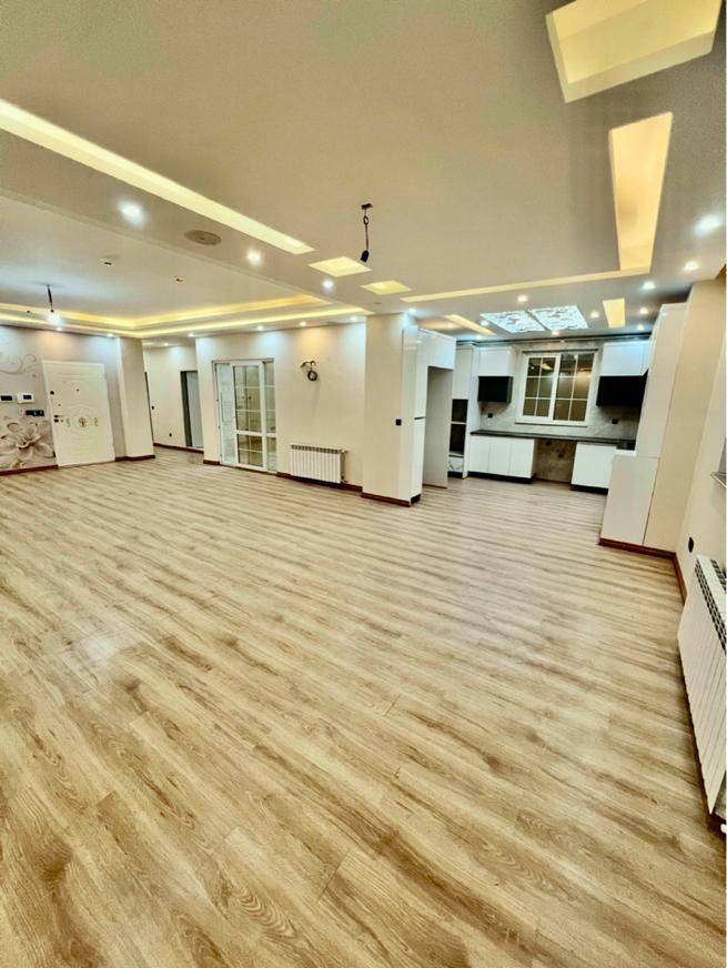 فروش آپارتمان ۱۷۶ متری ۳ خوابه در گلسار|فروش آپارتمان|رشت, گلسار|دیوار