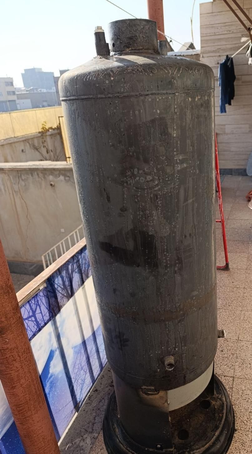 جوشکاری آبگرمکن وسیاری پذیرفته میشود|خدمات پیشه و مهارت|خوی, |دیوار