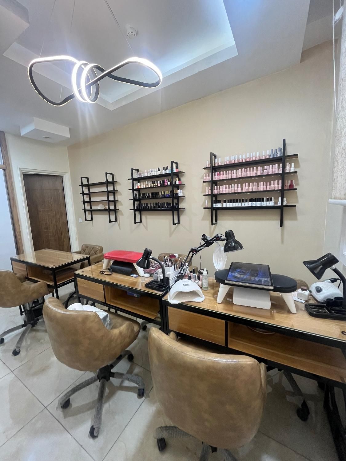 استخدام ناخنکار|استخدام درمانی، زیبایی، بهداشتی|تهران, نارمک جنوبی|دیوار