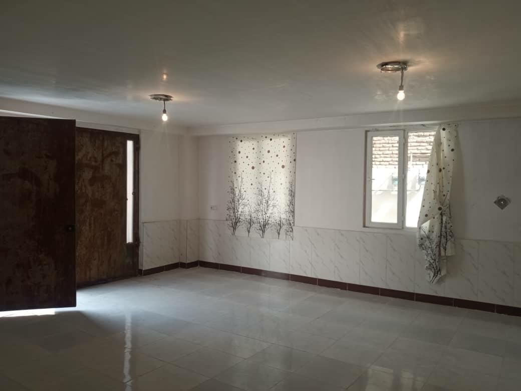 یک باب پارکینگ پنجاه متری مناسب انباری بدون حمام|اجارهٔ آپارتمان|اردبیل, |دیوار