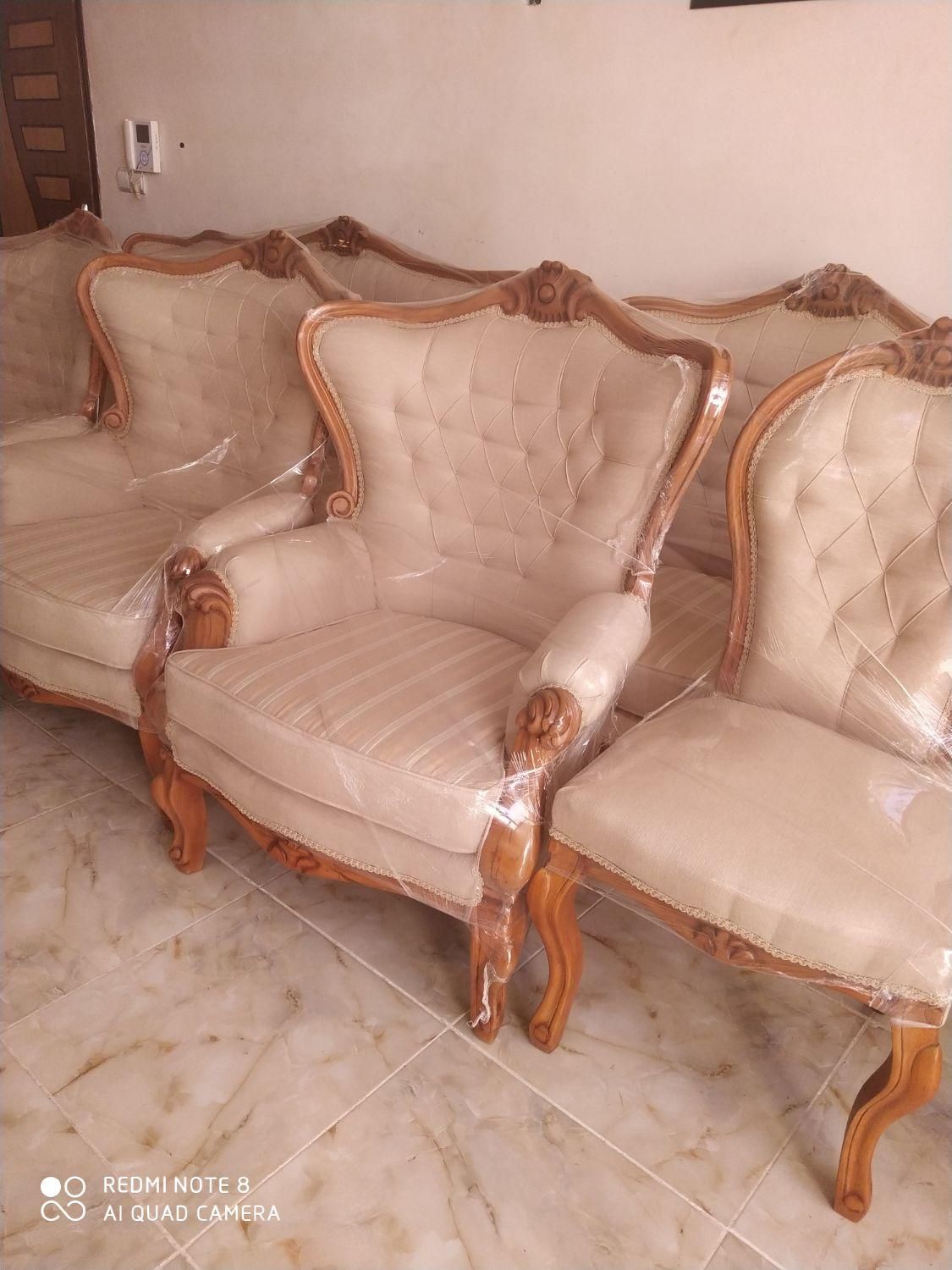 تعمیر انواع مبلمان اداری ومنزل اصندلی های ماساژور|خدمات پیشه و مهارت|اصفهان, شفق|دیوار