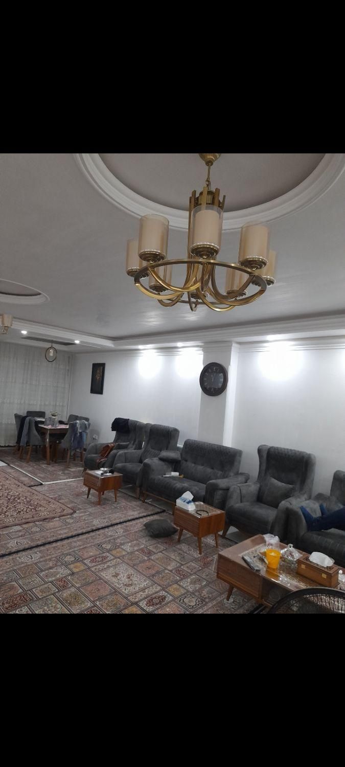 لوستر ۸ شاخه|لوستر و چراغ آویز|تهران, فلاح|دیوار