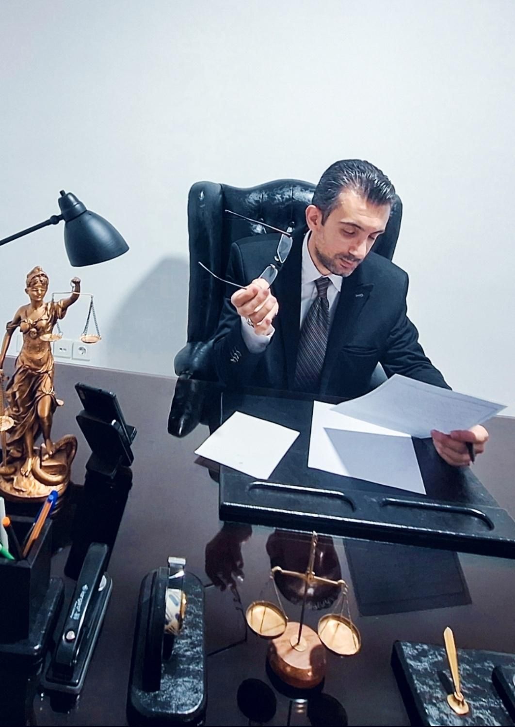 وکیل پایه یک دادگستری|خدمات مالی، حسابداری، بیمه|تهران, نارمک|دیوار