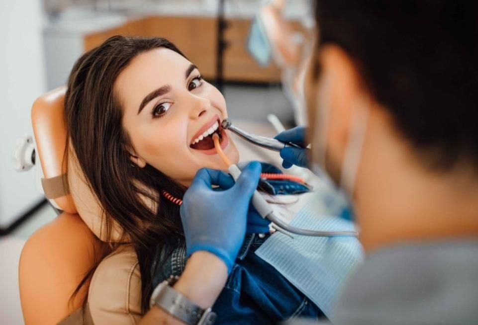 دندانپزشکی|خدمات آرایشگری و زیبایی|پاکدشت, پاکدشت (مامازند)|دیوار