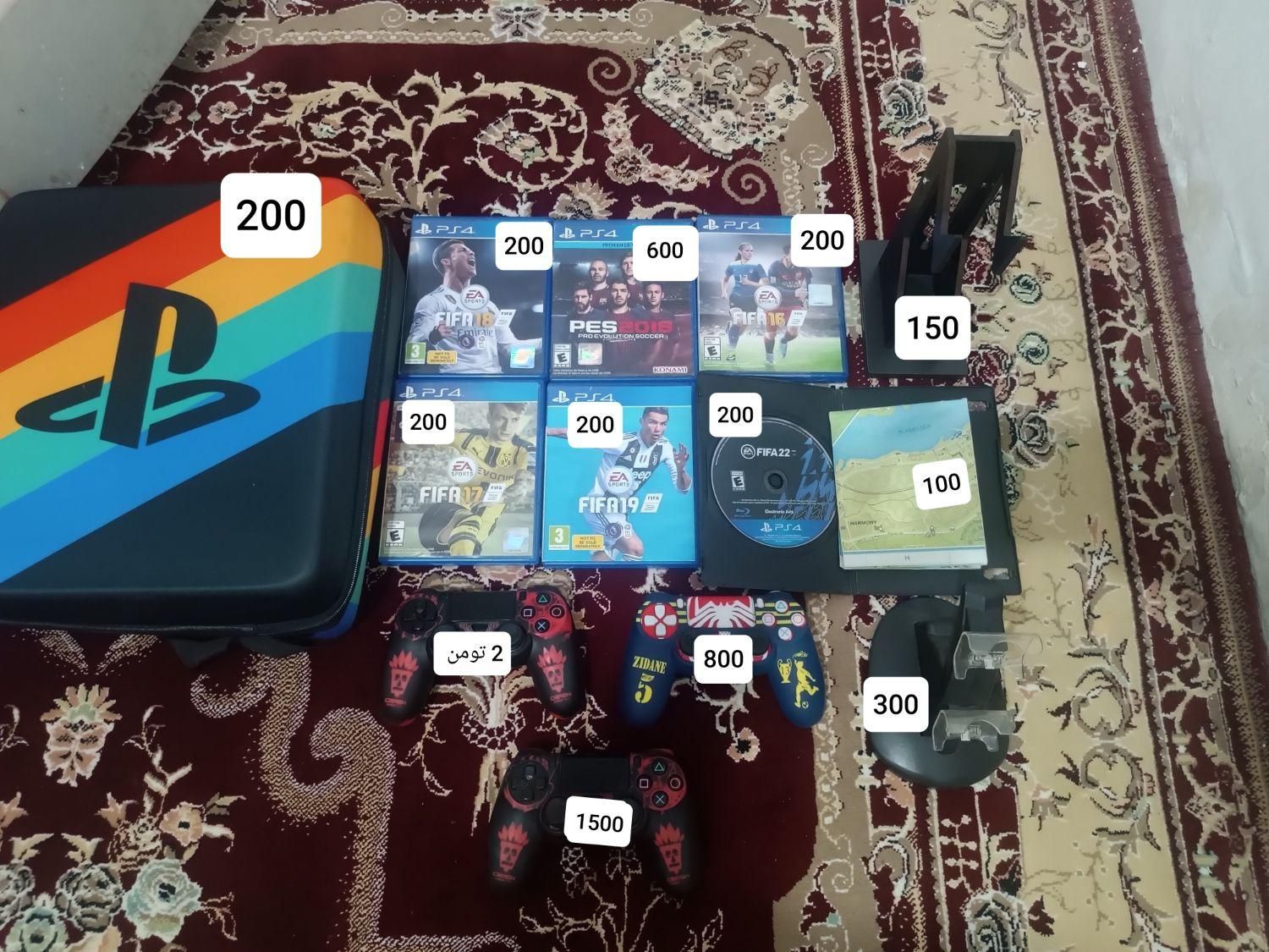 تعدادی وسیله ps4|کنسول، بازی ویدئویی و آنلاین|تهران, خاوران|دیوار