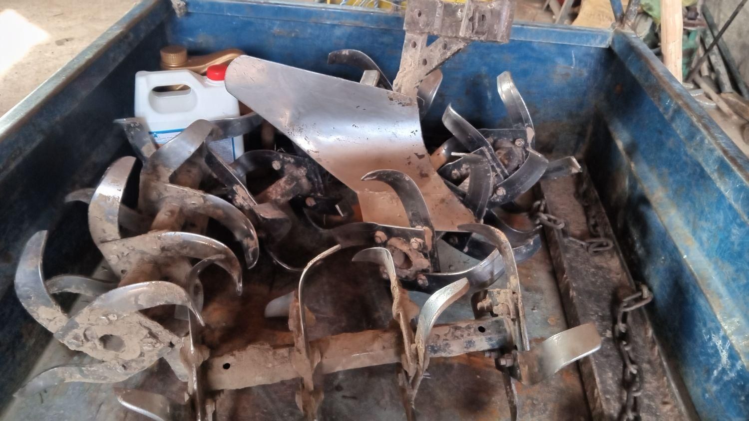 خدمات باغبانی . شخم زنی . سمپاشی|خدمات باغبانی و درختکاری|مشهد, توس (بلوار توس)|دیوار