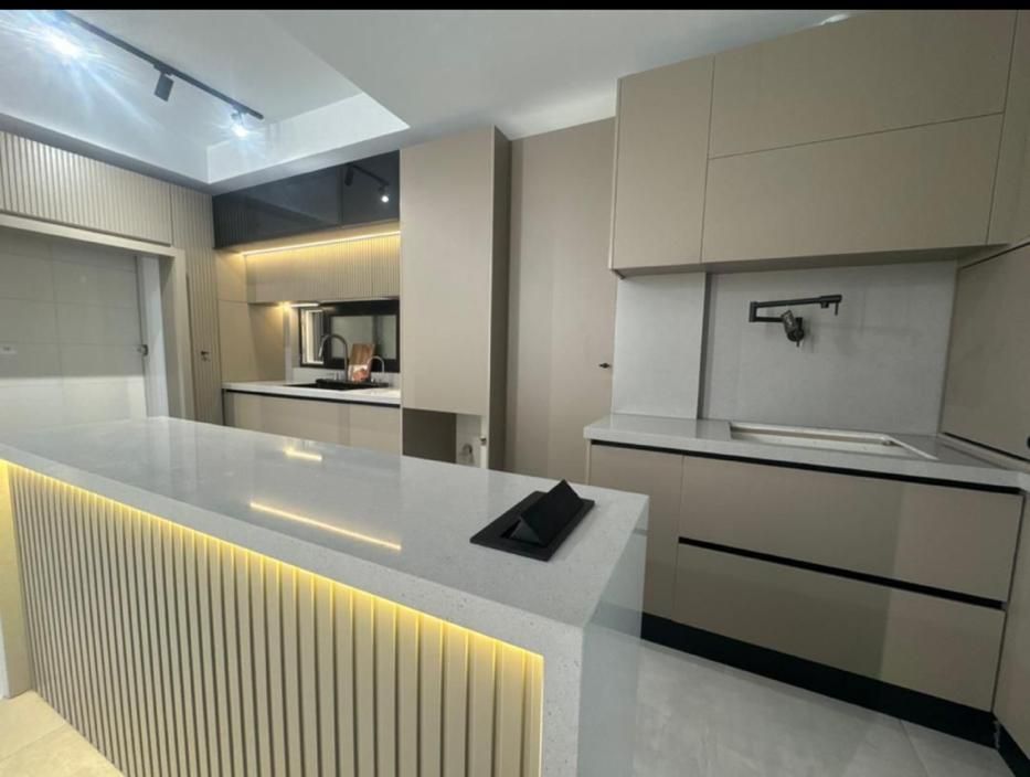 ۱۰۵متر۲خواب/تراورتن/فول/تهاتر و نقد/فردوس غرب|فروش آپارتمان|تهران, ارم|دیوار