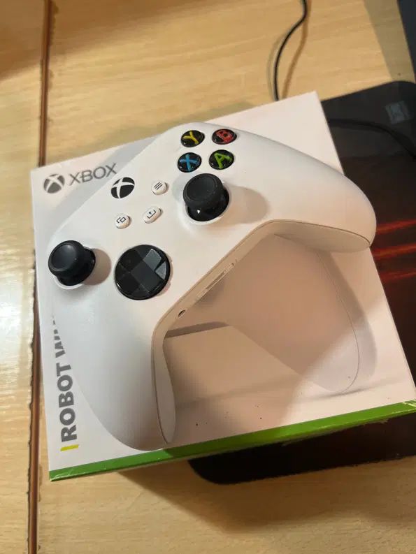 دسته XBox Series X/S در حد نو واقعی|کنسول، بازی ویدئویی و آنلاین|رشت, استادسرا|دیوار