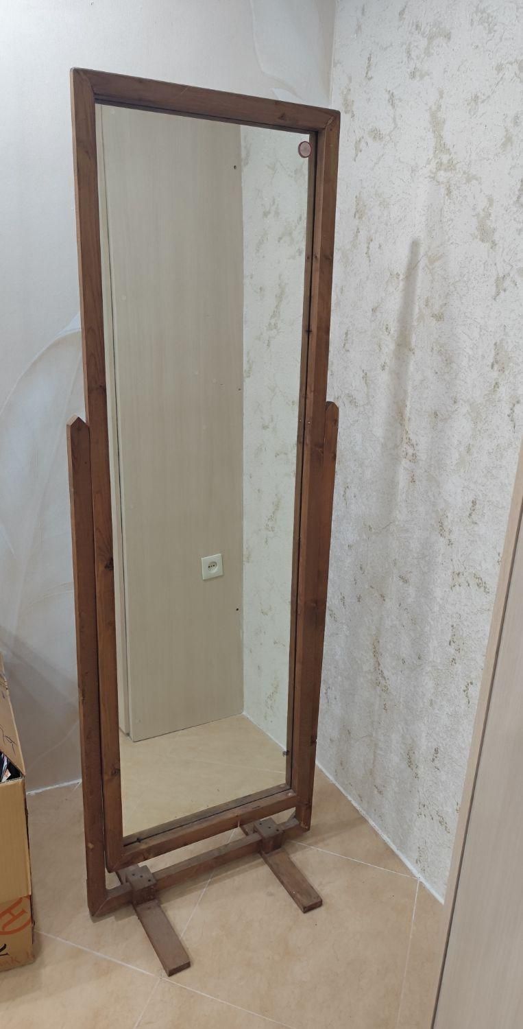 آیینه قدی|آینه|اراک, |دیوار