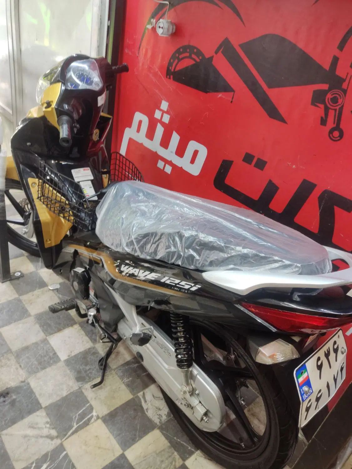 بهرو رهرو کلیک بیکلاج هوندا|موتورسیکلت|اصفهان, فروردین|دیوار
