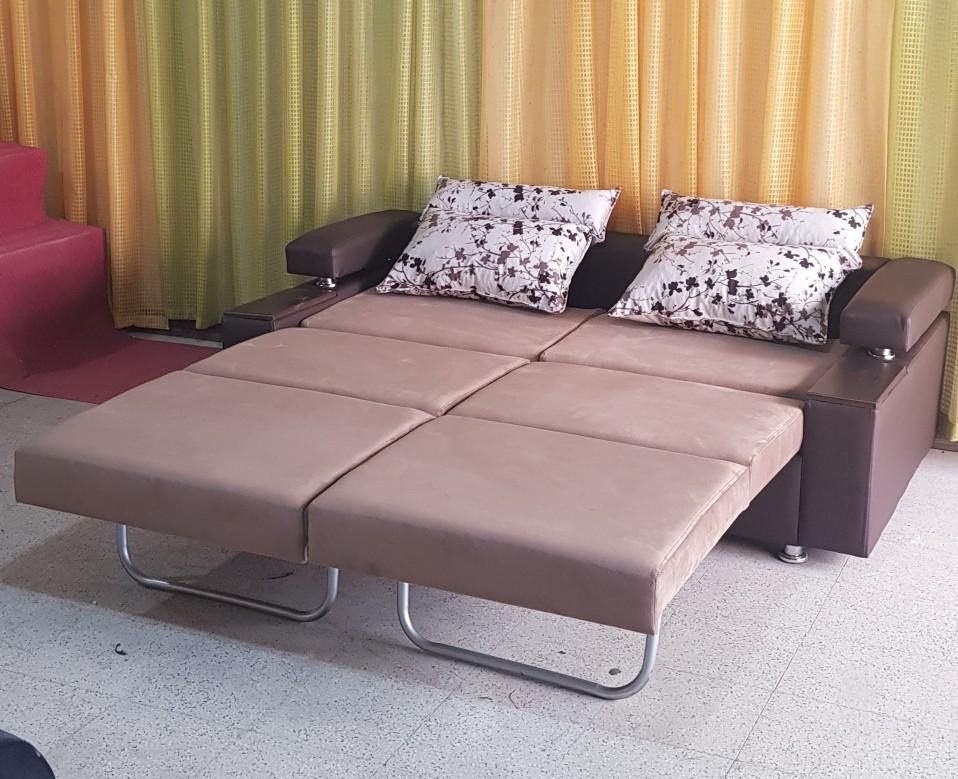 مبل تخت شو دسته دار|مبلمان خانگی و میز عسلی|کاشان, آیت الله سعیدی|دیوار