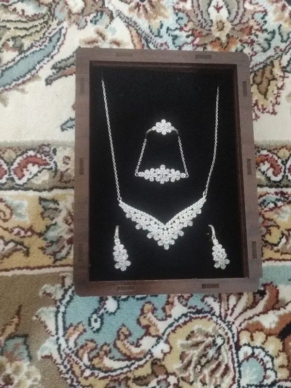 ست نقره کاملا نو|جواهرات|شیراز, پودنک|دیوار