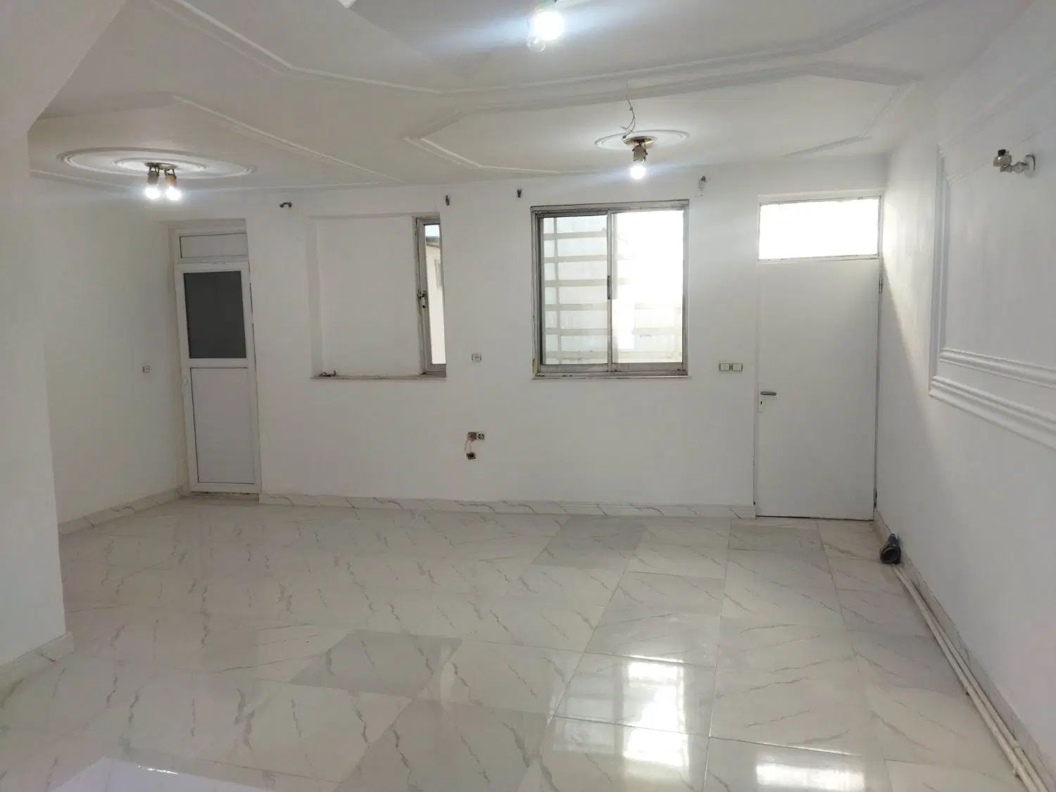 خانه دو طبقه سند دار چهارراه حشمت|فروش آپارتمان|رشت, کوی بیانی|دیوار