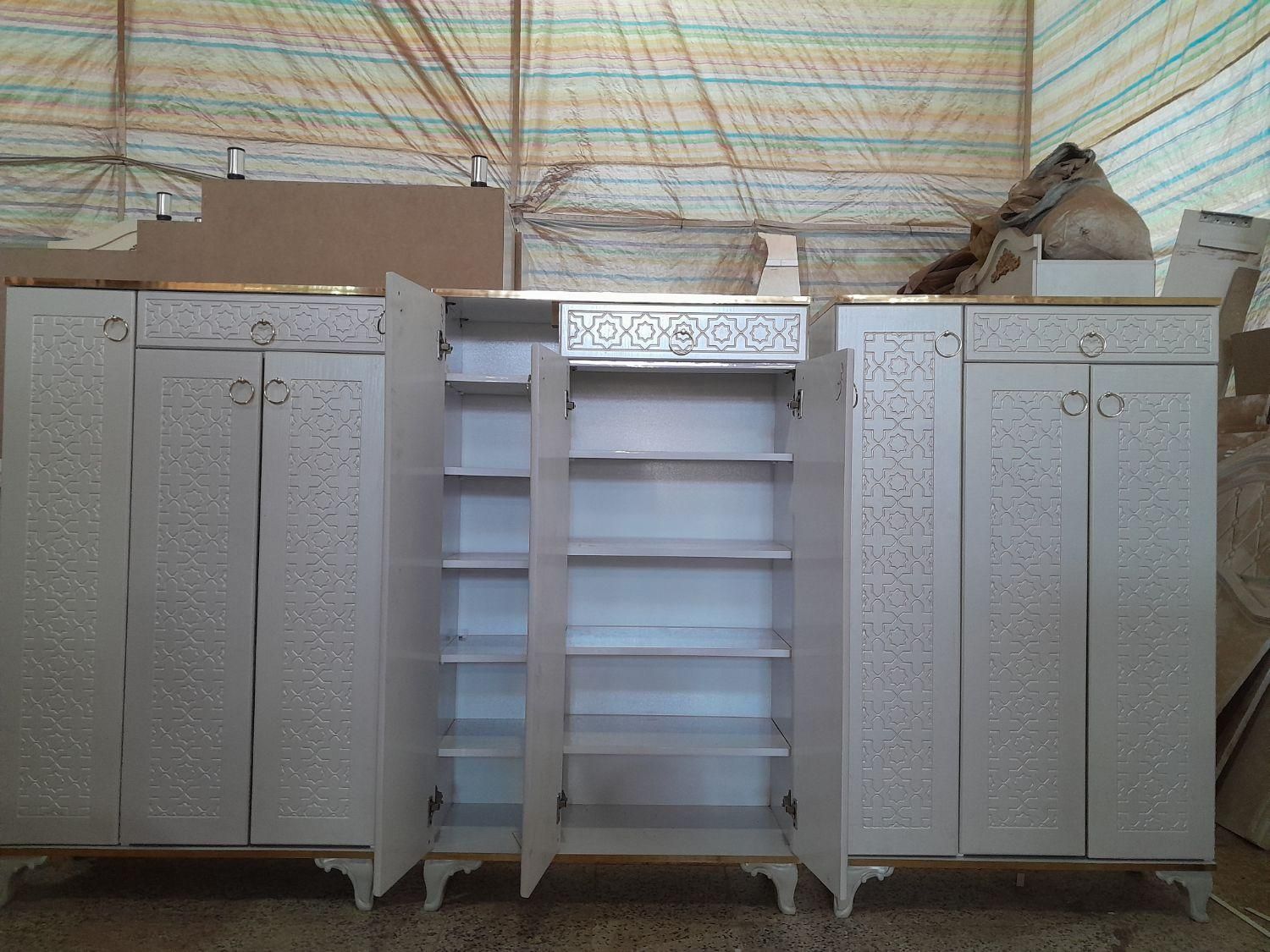 جاکفشی خیلی بزرگ|جاکفشی، کمد، دراور|اردبیل, |دیوار