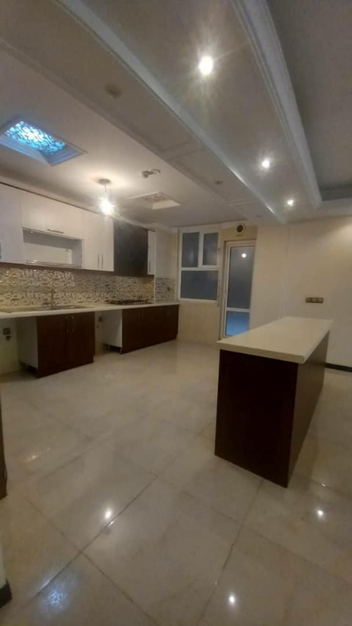 طرشت بایندریها ۱۲۴متر  سه خواب  فول|فروش آپارتمان|تهران, طرشت|دیوار
