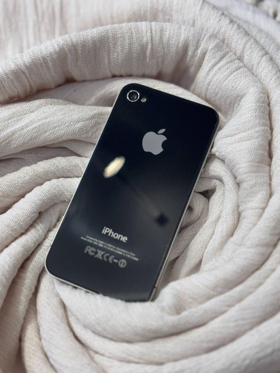 اپل iPhone 4 با حافظهٔ ۱۶ گیگابایت|موبایل|تبریز, |دیوار