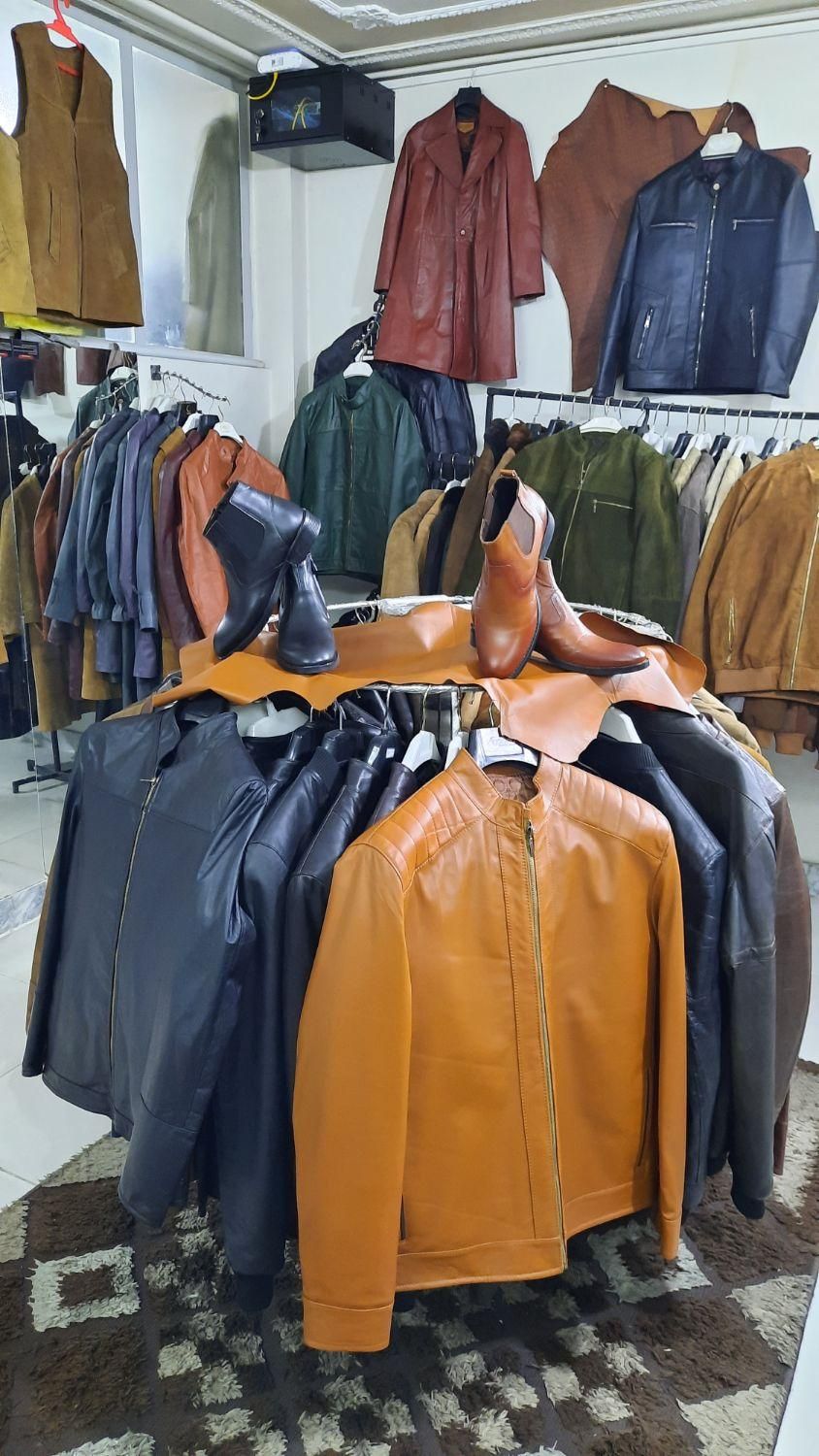 کاپشن چرم کفش چرم طبیعی قبول سفارشات( تولیدی )کد۶۷|لباس|مشهد, کلاهدوز|دیوار