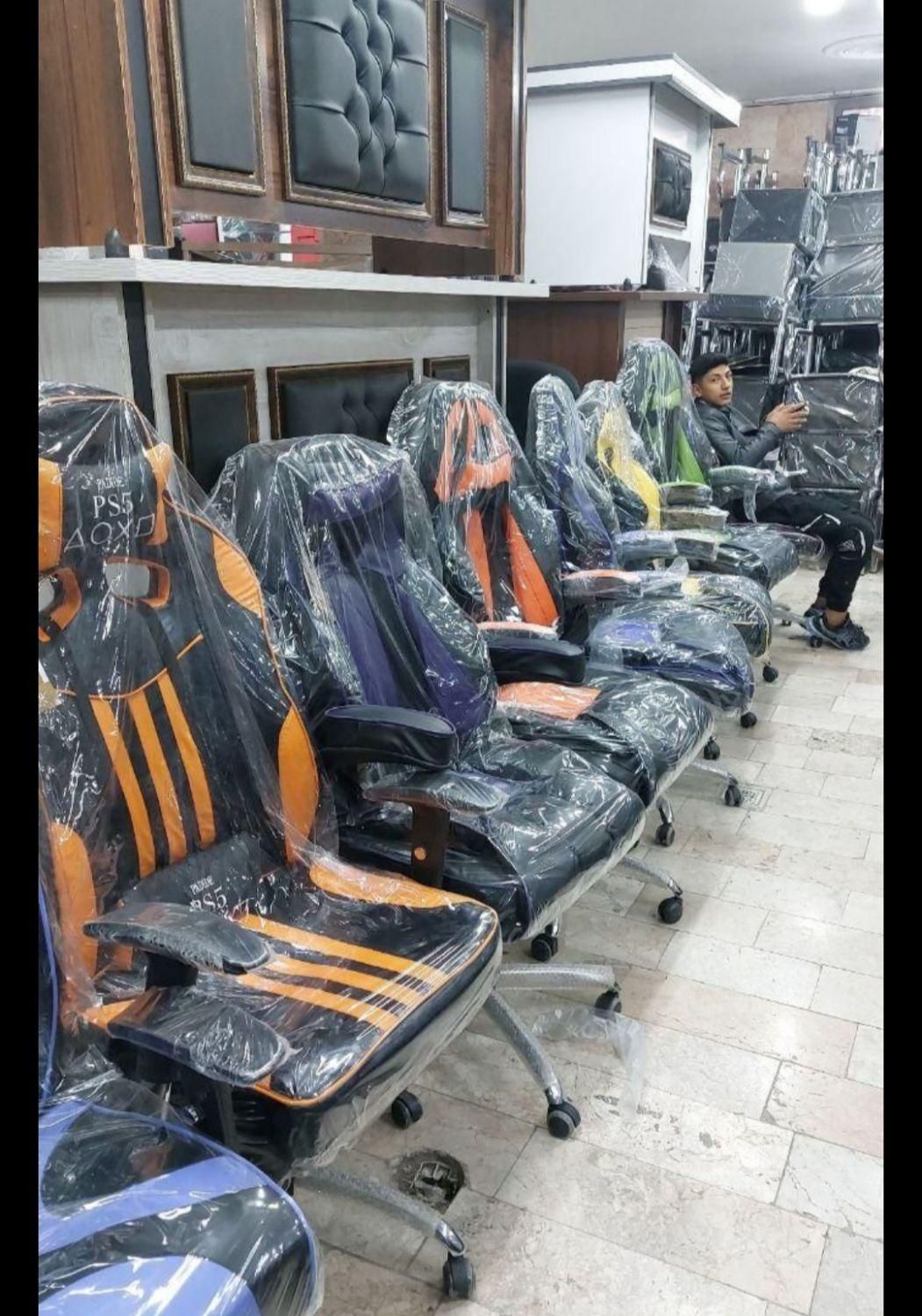 صندلی اداری مدیریت چرخدار و ثابت|مبلمان اداری|مشهد, طلاب|دیوار