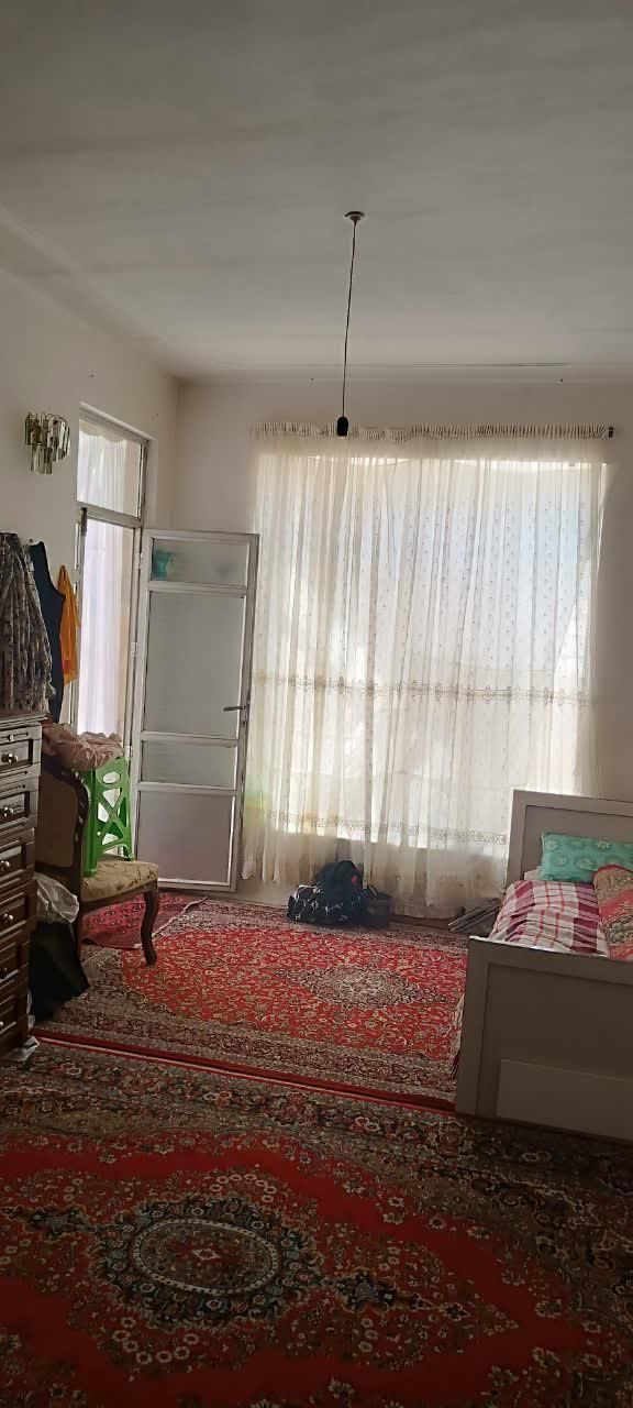 ویللایی  ۱۸۰ متر هویزه ۱۵ و۱۷ شهریور سر دونبش|فروش خانه و ویلا|سبزوار, هویزه|دیوار