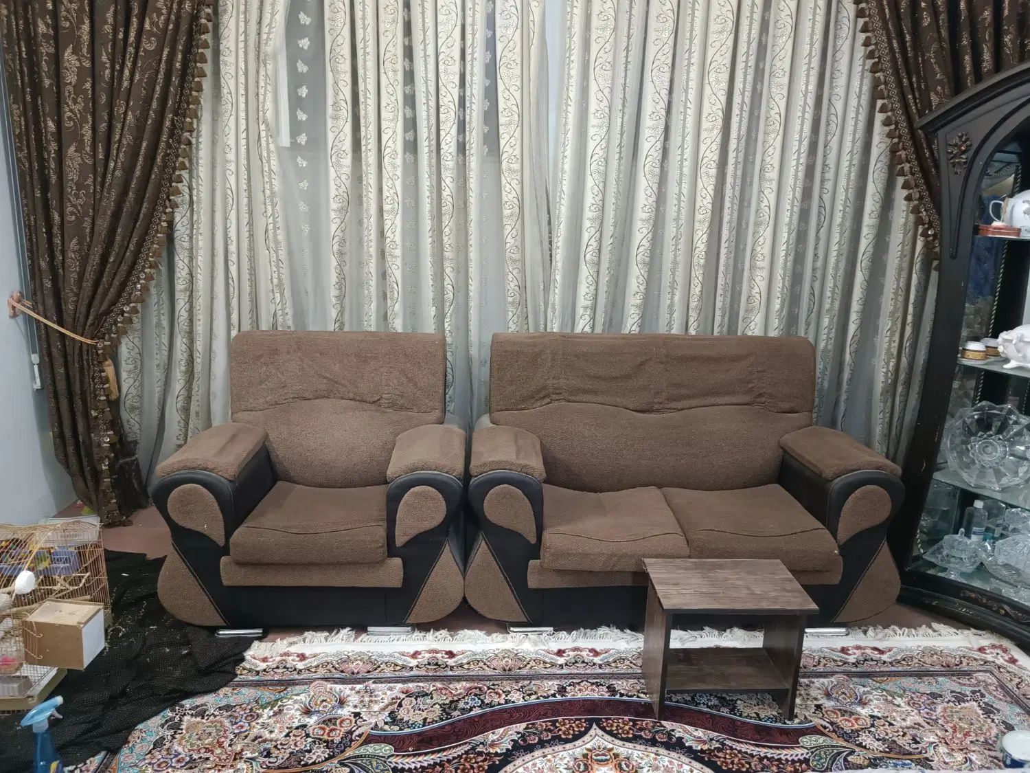 مبل ۱۰ نفره با میز وعسلی مستحکم|مبلمان خانگی و میز عسلی|اصفهان, لاله|دیوار