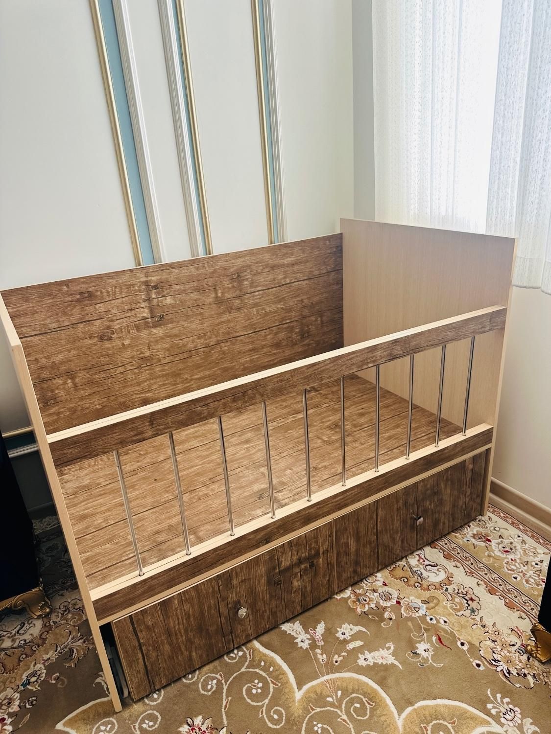 تخت کودک|تخت و صندلی بچه|یزد, |دیوار