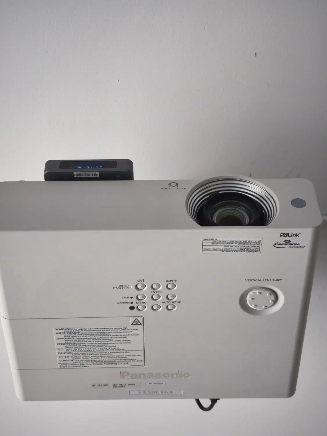 ویدئو پروژکتور Panasonic VX501 XGA|تلویزیون و پروژکتور|تهران, شهرک صدرا|دیوار