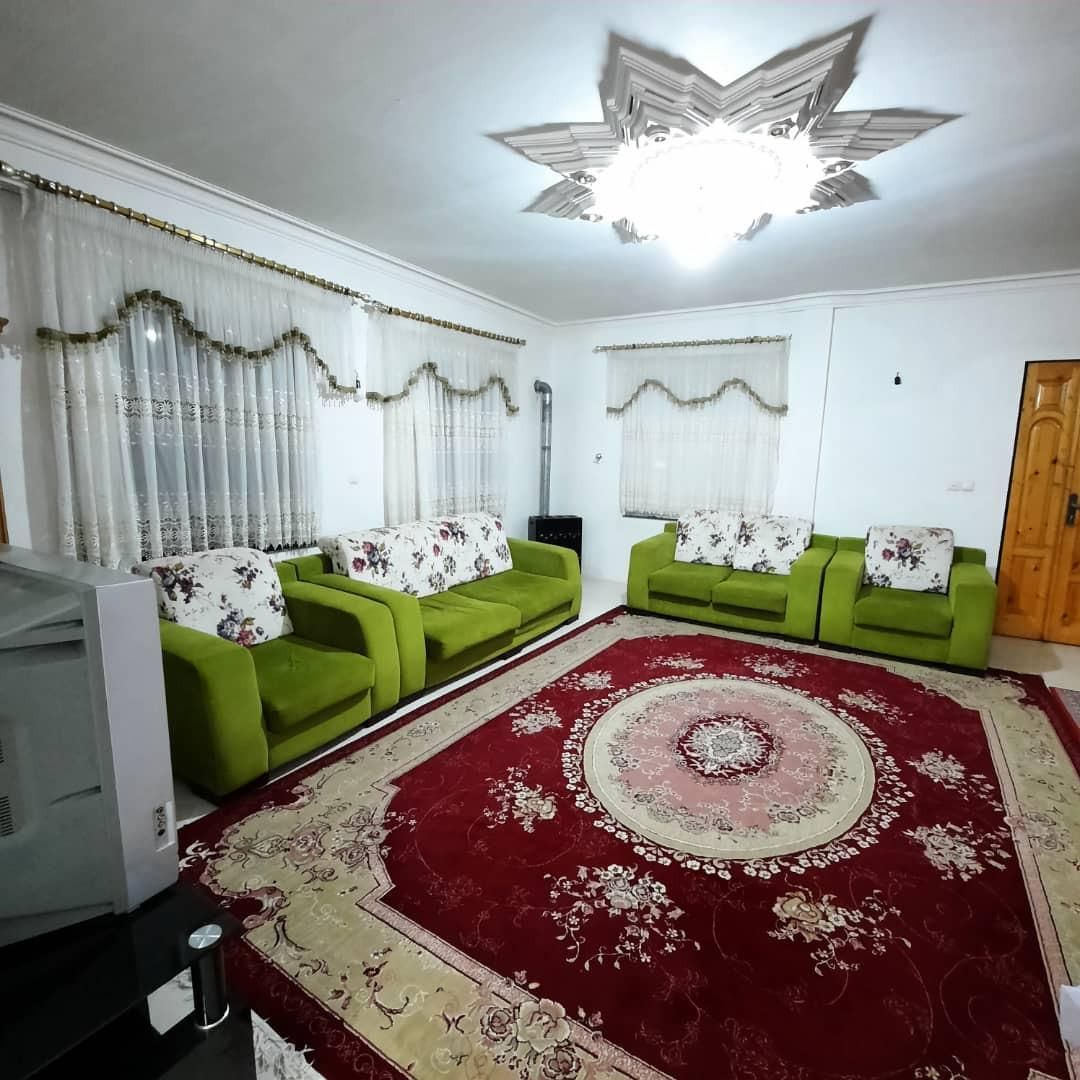 اجاره خانه دنج در خود خیابان اصلی رودبار|اجارهٔ کوتاه‌مدت آپارتمان و سوئیت|رودبار, |دیوار