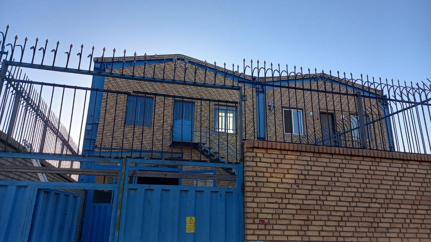 سوله ۲۰۰ متری شهرک صنعتی ولیعصر|فروش دفتر صنعتی، کشاورزی، تجاری|قرچک, مهدیه|دیوار