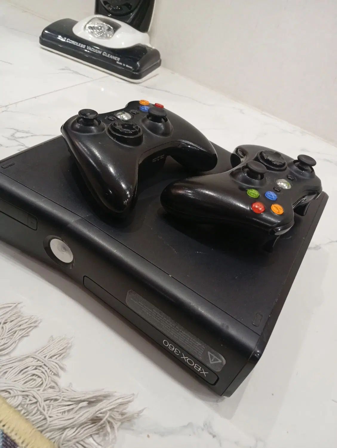 Xbox 360 اسلیم دو دسته با کینکت|کنسول، بازی ویدئویی و آنلاین|مشهد, رستگار|دیوار