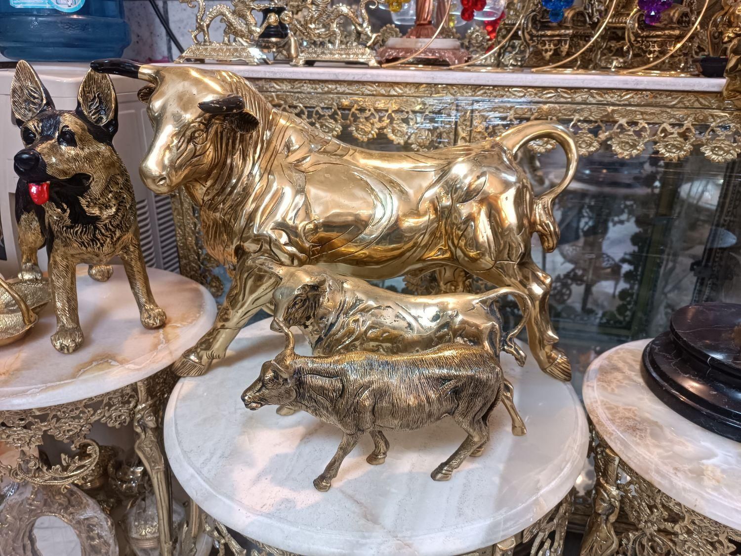 گاو نر سنگین برنز برنزی|مجسمه، تندیس، ماکت|کرج, حصارک پایین|دیوار