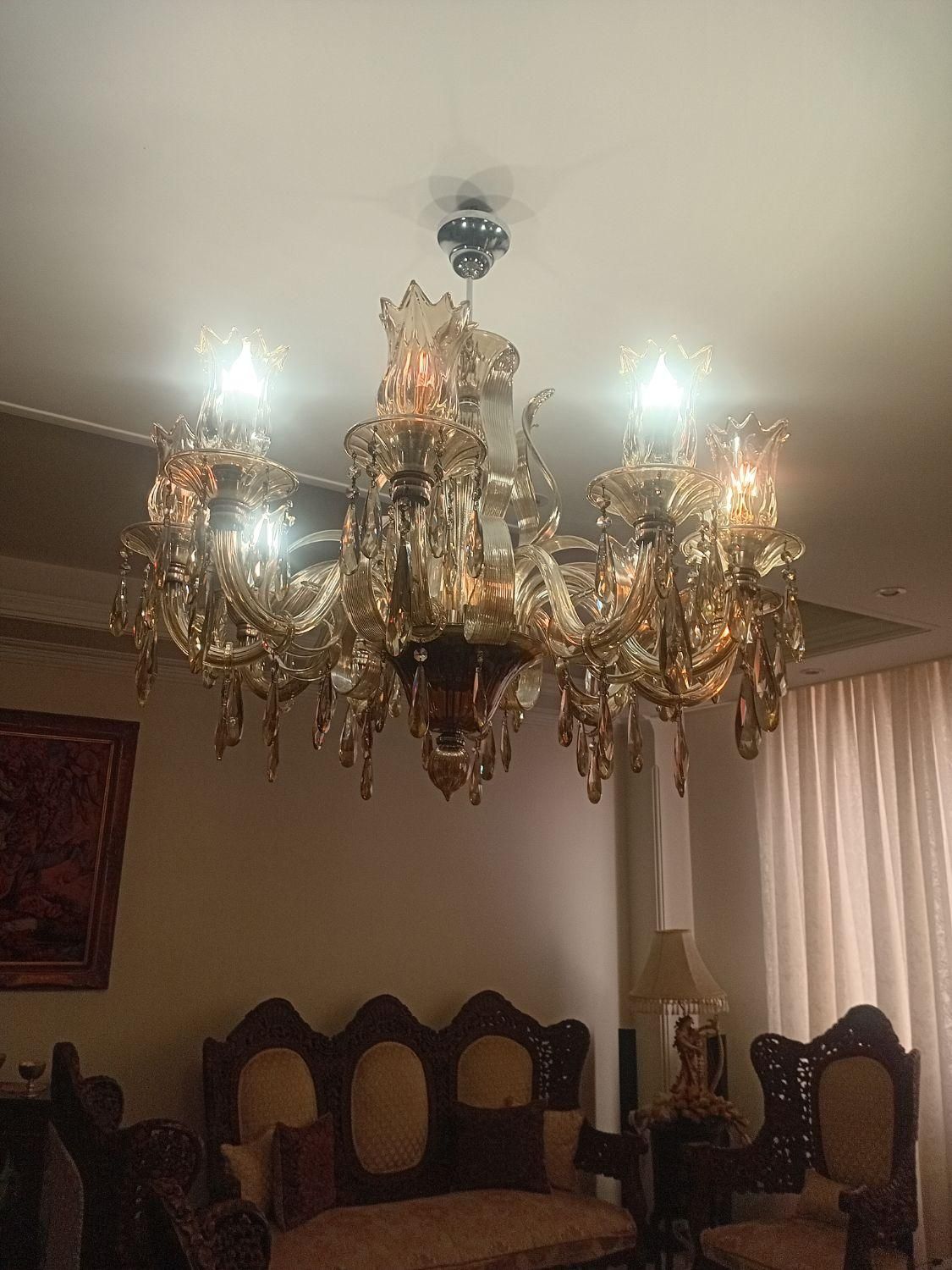 لوستر کریستالی بسیار زیبا|لوستر و چراغ آویز|تهران, تهران‌سر|دیوار