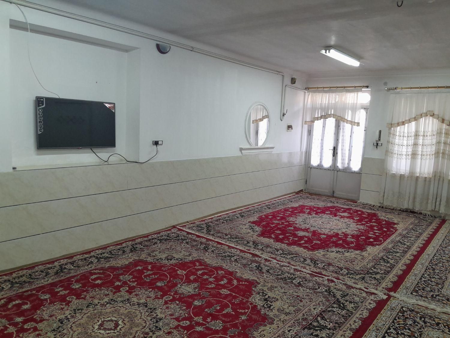 سوئیت نزدیک حرم با تمام امکانات رفاهی و پارکینگ|اجارهٔ کوتاه‌مدت آپارتمان و سوئیت|طبس, |دیوار