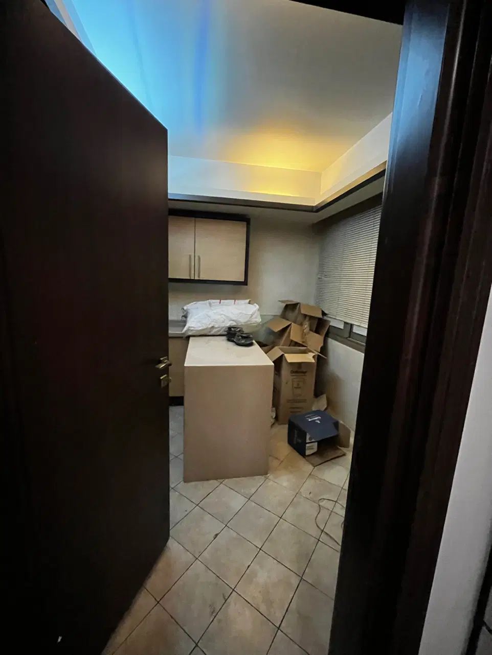 جردن۹۳متراداری/لابی مبله/تابلوخور/مناسب تمام مشاغل|فروش دفتر کار، اتاق اداری، مطب|تهران, جردن|دیوار