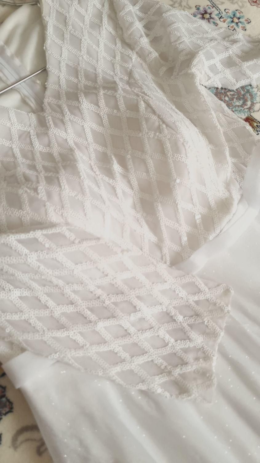 فقط دو ساعت پوشیده شده|لباس|مرودشت, ژیان|دیوار