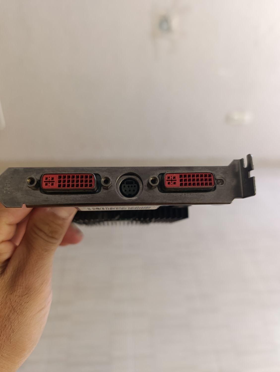 کارت گرافیک...سالم به شرطDDr3|قطعات و لوازم جانبی رایانه|همدان, |دیوار