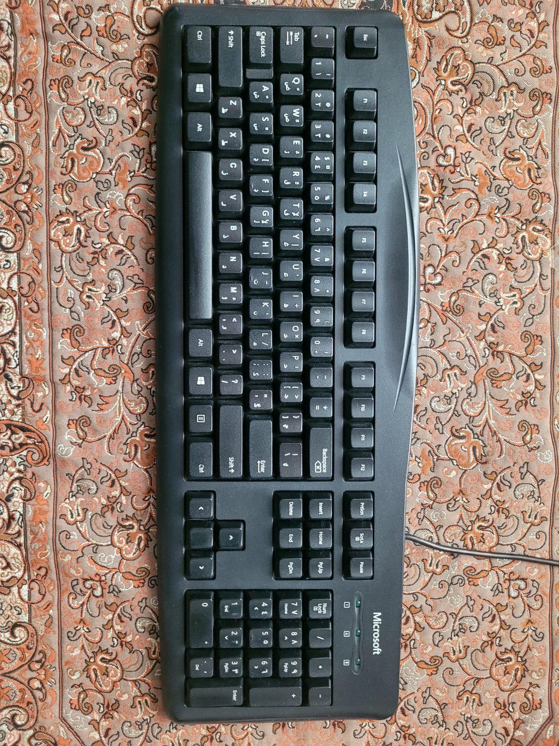 کیبورد Microsoft در حد نو کاملاً سالم|قطعات و لوازم جانبی رایانه|پرند, |دیوار