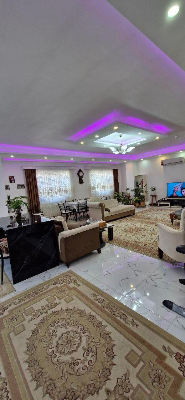 ۱۳۰متر آپارتمان/فول امکانات/دو قدمی استخر|فروش آپارتمان|لاهیجان, کوی خزر|دیوار