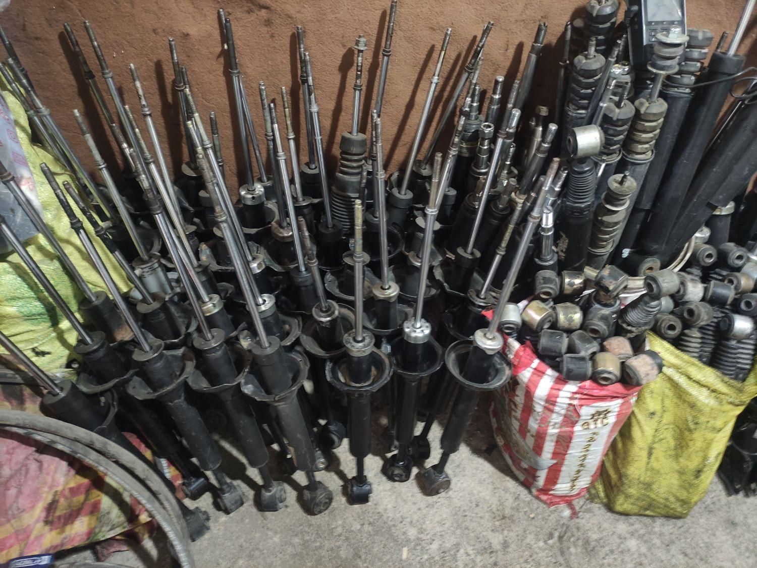 کمک فنر اعظام ، کوشاوران و ایندامین با6 ماه ضمانت|قطعات یدکی و لوازم جانبی|اصفهان, سودان|دیوار