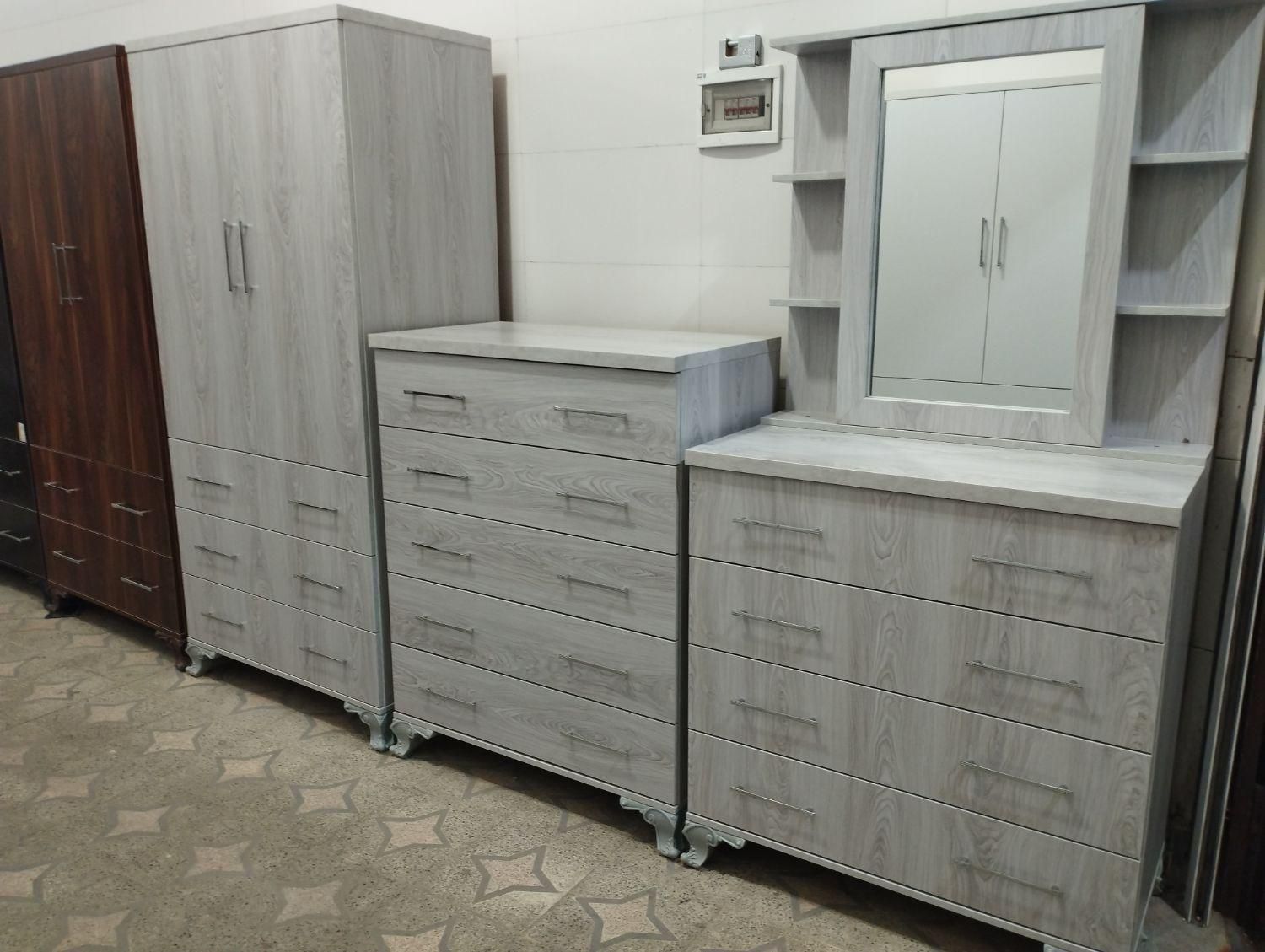 کمد دراور|جاکفشی، کمد، دراور|کرمان, |دیوار