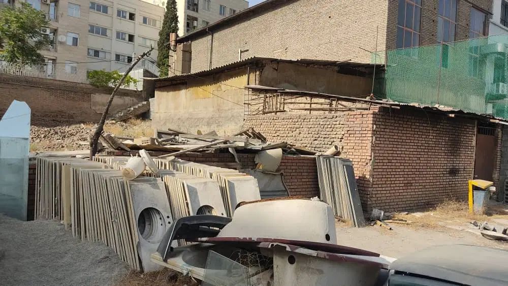 ۳۰۰۰متر زمین وکلنگی ایتالیا|فروش زمین و ملک کلنگی|تهران, فلسطین (میدان انقلاب)|دیوار