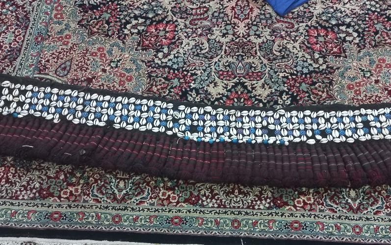 خورجین دستبافت کهن سال وجهاز عروس کهنه دستبافت|کلکسیون اشیاء عتیقه|کرمان, |دیوار