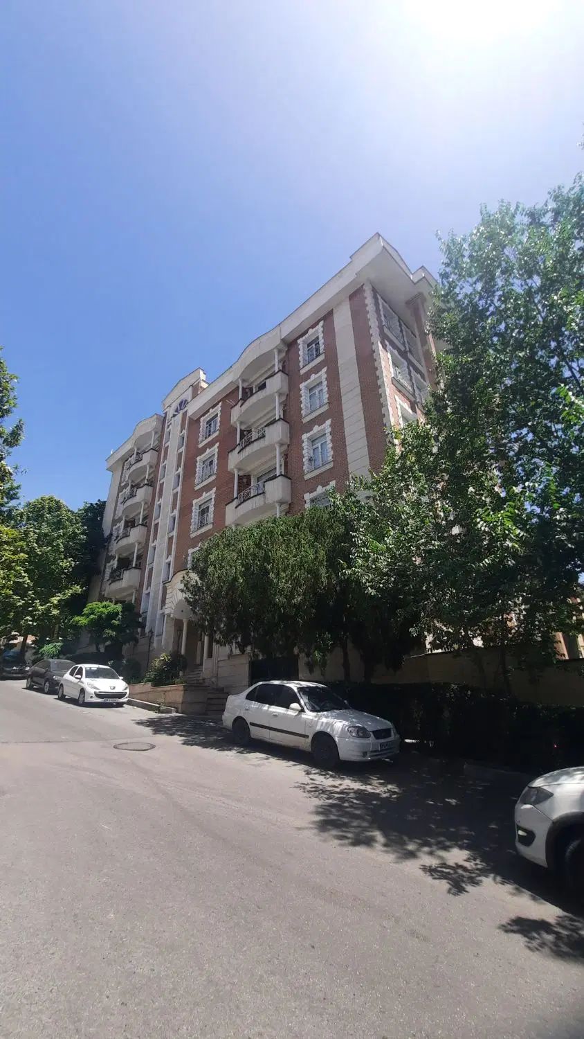 نیاوران ۱۷۵متر ۳خ دنج و مشجر فول و ارزنده|فروش آپارتمان|تهران, جماران (نیاوران)|دیوار