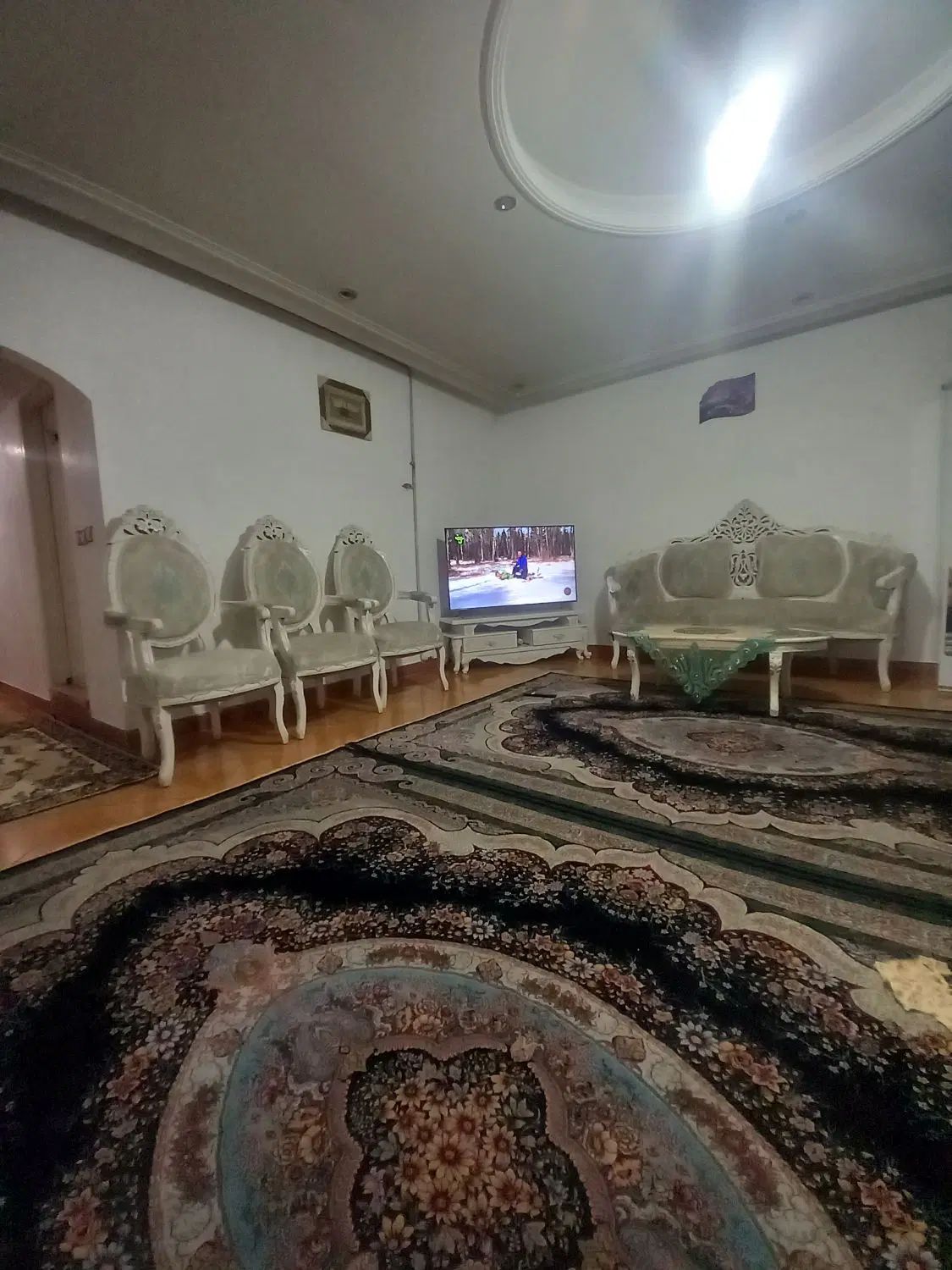 باسلام مبلمان ۹نفره از جنس چوب اصل راش|مبلمان خانگی و میز عسلی|کرج, شعبان‌آباد|دیوار