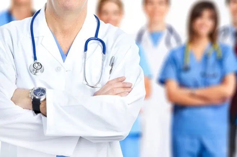 استخدام دستیار پزشک و دستیار اتاق عمل فقط خانوم|استخدام درمانی، زیبایی، بهداشتی|تهران, سهروردی|دیوار
