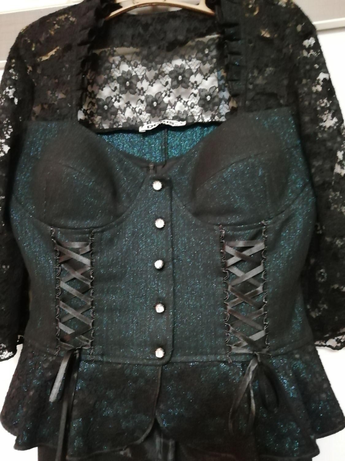 لباس در حد نو|لباس|تبریز, |دیوار