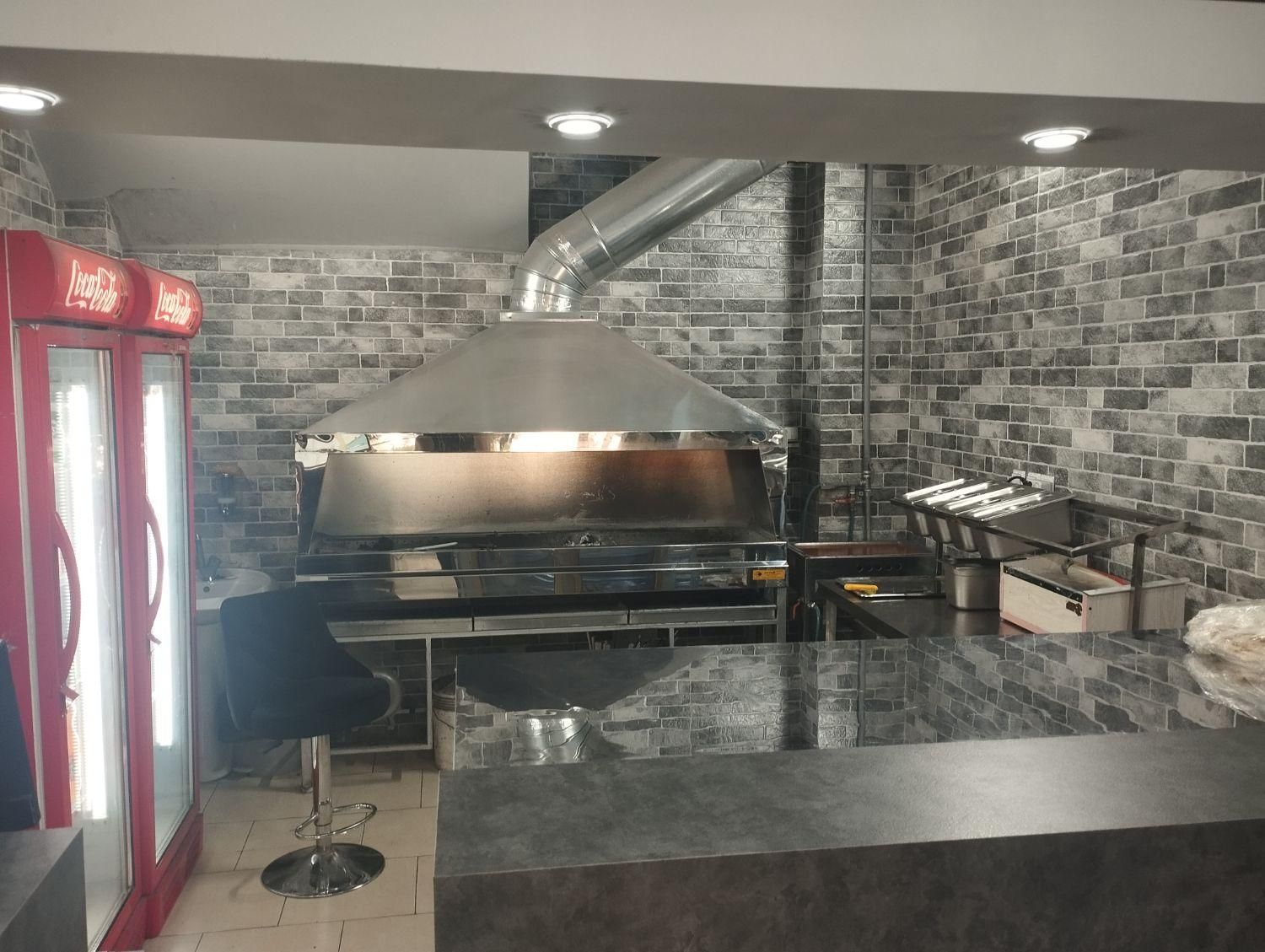 منقل ذغالی با هود و دمنده .تخته کار|اجاق گاز و لوازم برقی پخت‌وپز|اصفهان, مولوی|دیوار