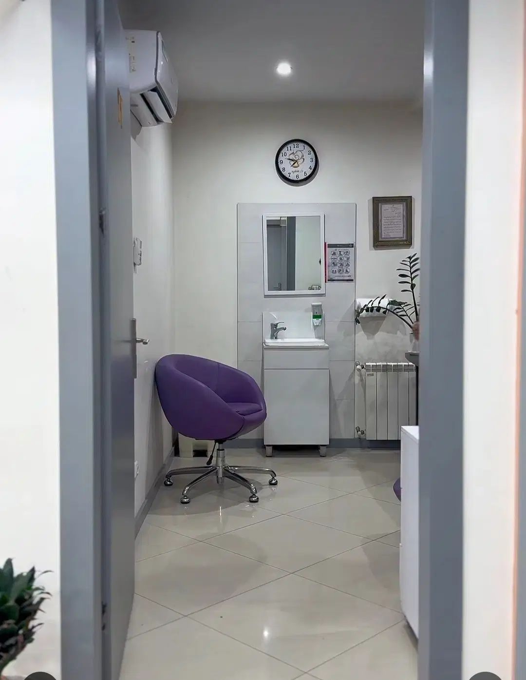 فرصت طلایی اجاره مطب در مرکز زیبایی پرمراجع|اجارهٔ دفتر کار، اتاق اداری، مطب|مشهد, شهید فرامرز عباسی|دیوار