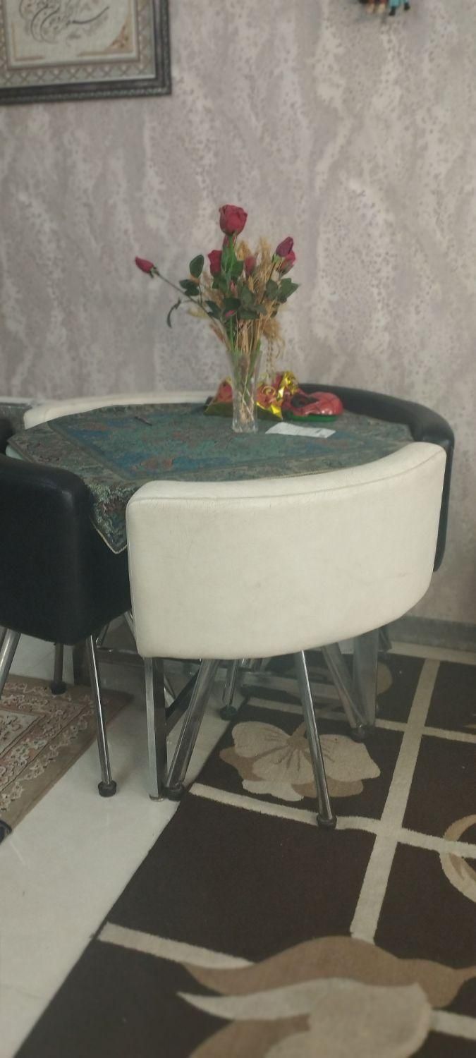 میز غذاخوری چهار نفره|میز و صندلی غذاخوری|شیراز, احمدی جنوبی|دیوار