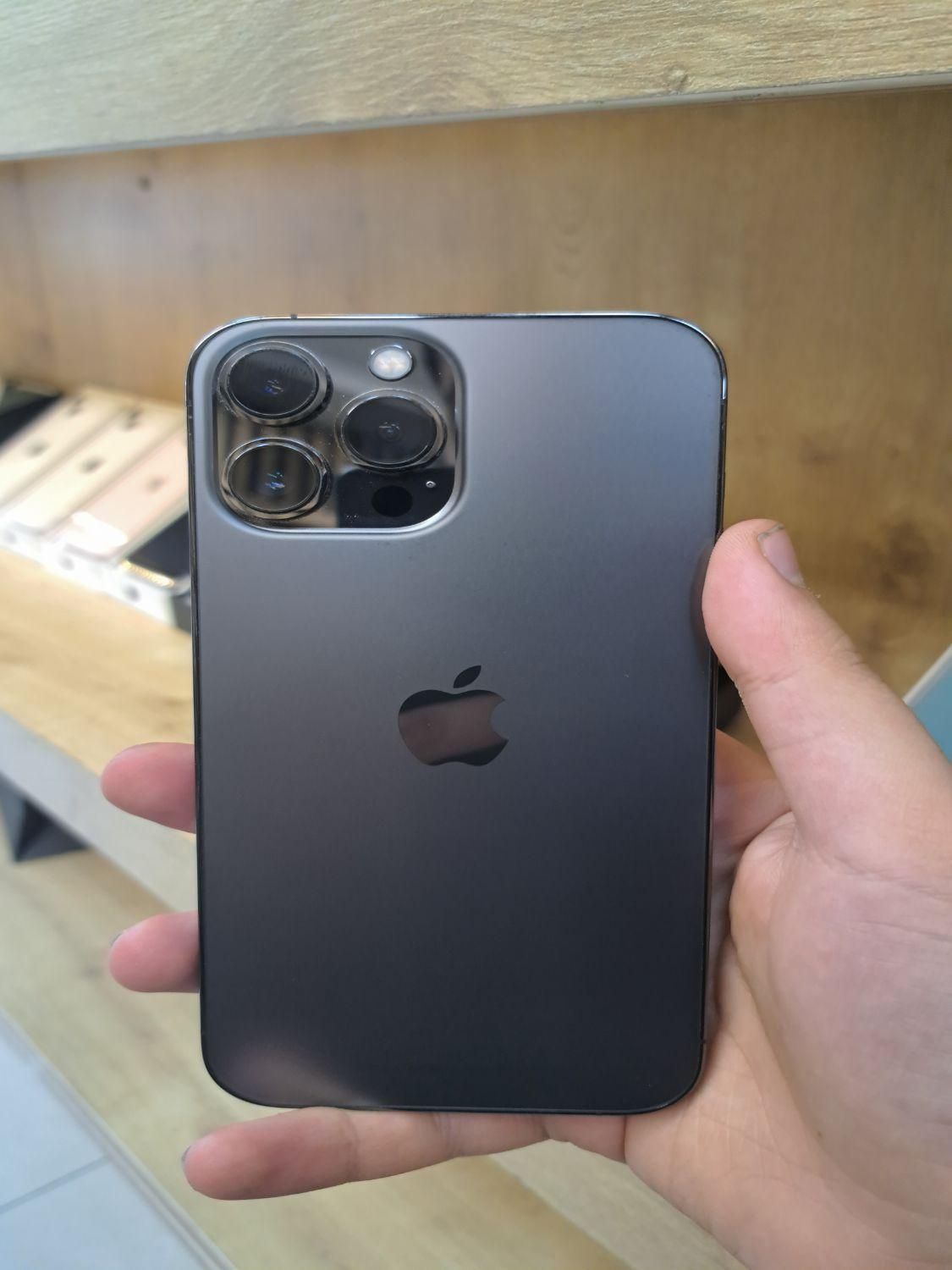 iPhone 13 Pro Maxگیگ  ۲۵۶|موبایل|اصفهان, احمدآباد|دیوار