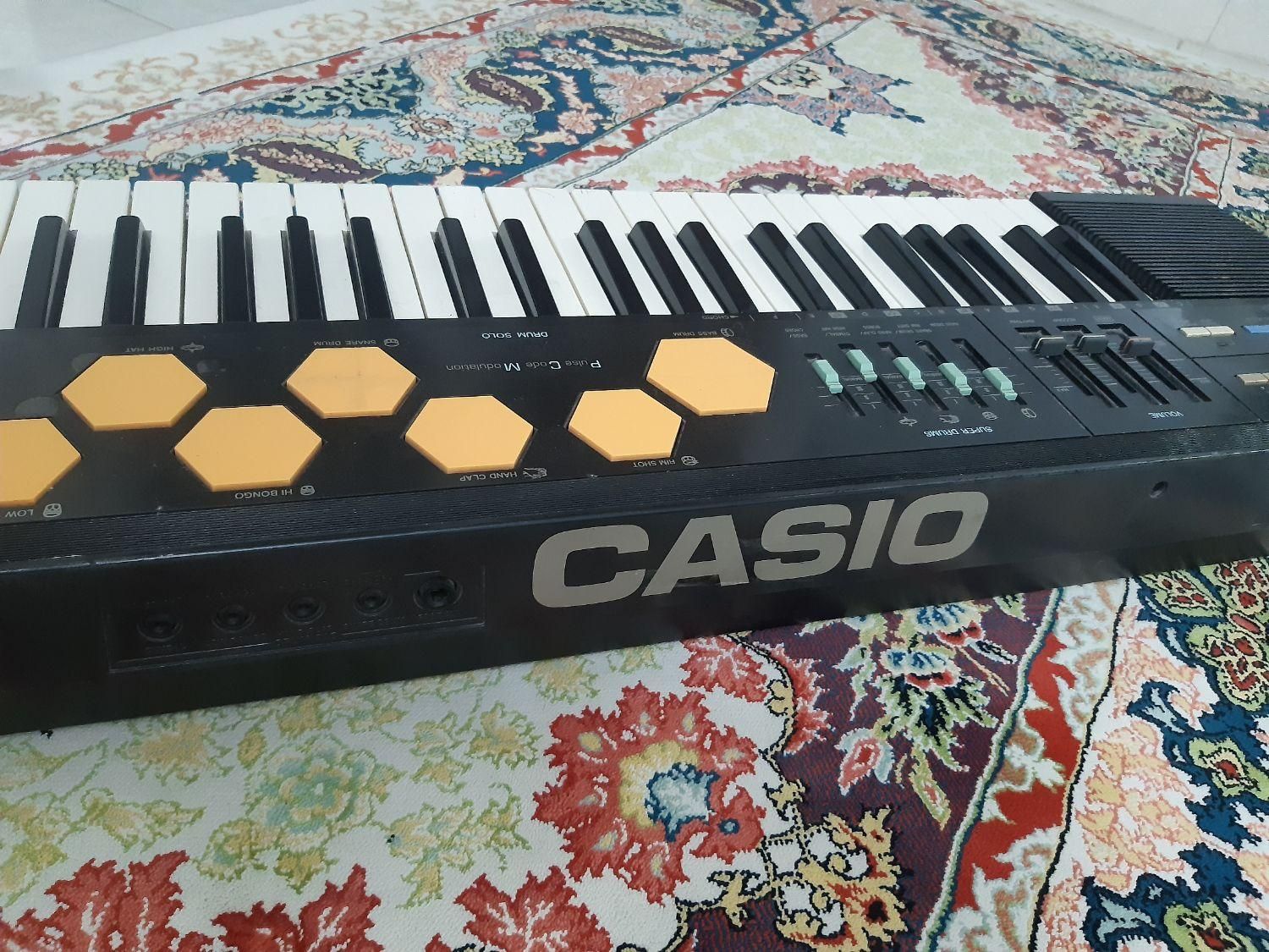 پیانو کیبوردCASIO|پیانو، کیبورد، آکاردئون|سنندج, |دیوار